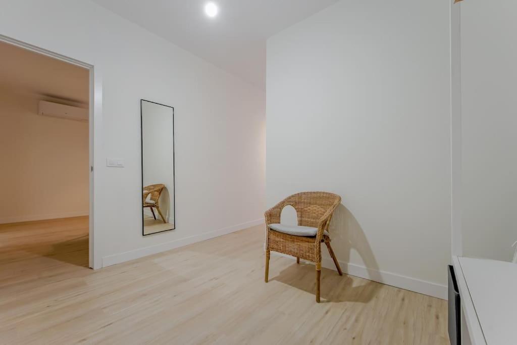 Modern Apt Para 6Px En La Plaza De Tirso De Molina Madrid Bagian luar foto